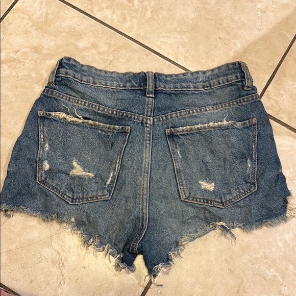 Zara Blue Jean Shorts with Distressed Details - Picture 3 of 3
